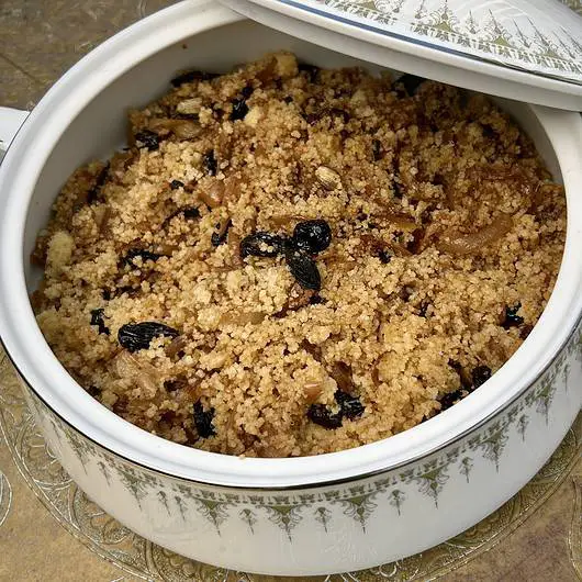 Couscous con cebolla y pasas: Un viaje culinario al norte de África